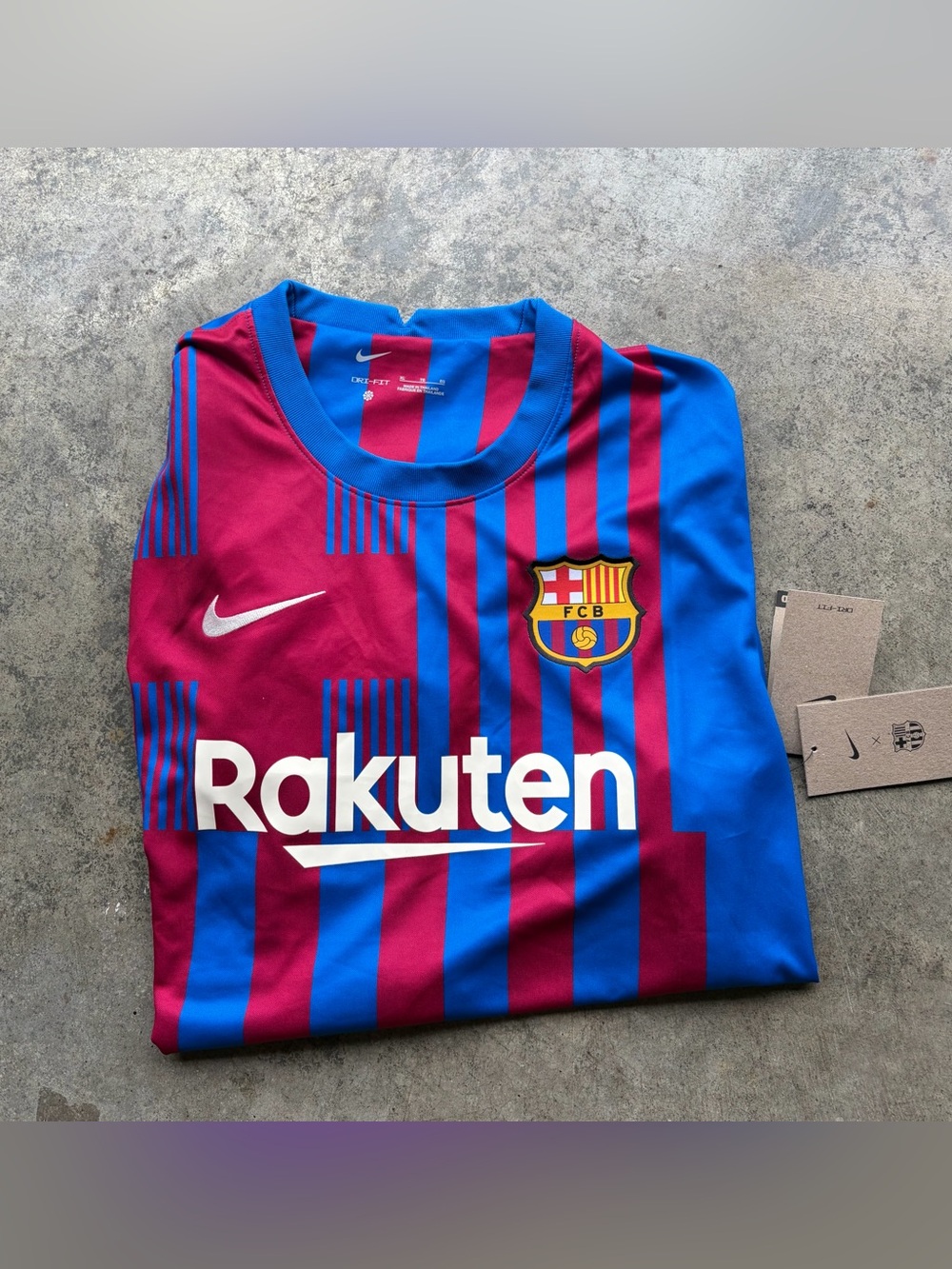 FCB Barcelona Gerard Pique 3 Jersey 2021/22 Home Kit Nike NWT